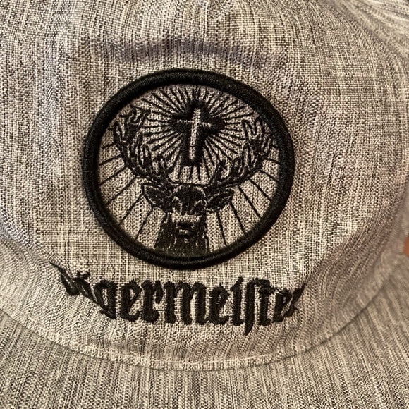 EUC JAGERMEISTER Logo Snapback Hat Heather Gray Twill Black Logo Trucker Hat - Picture 3 of 5